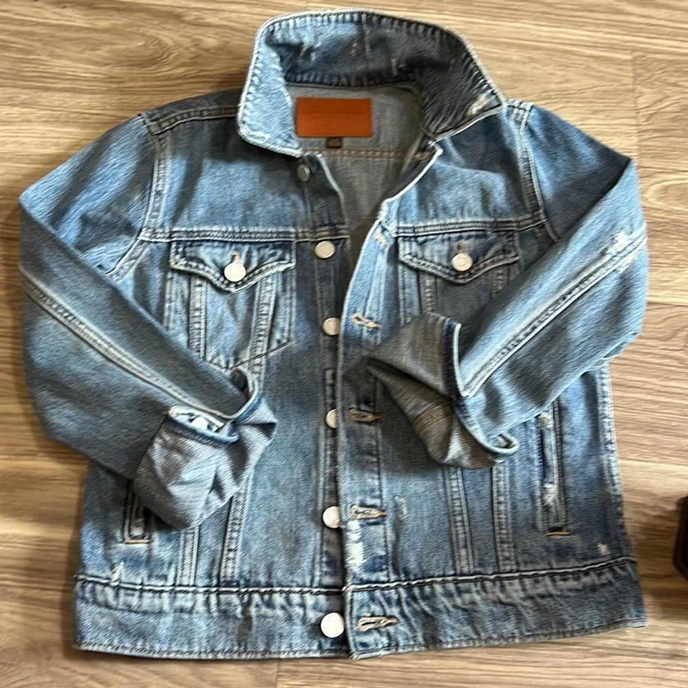 LUCKY Brand Women’s TOMBOY Trucker Lightly Distressed Jean Jacket - Picture 10 of 14